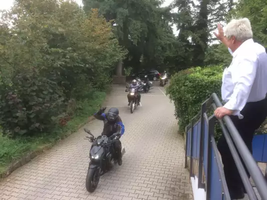 Klaar om te gaan motorrijden vanuit Hotel - Restaurant Sonneck