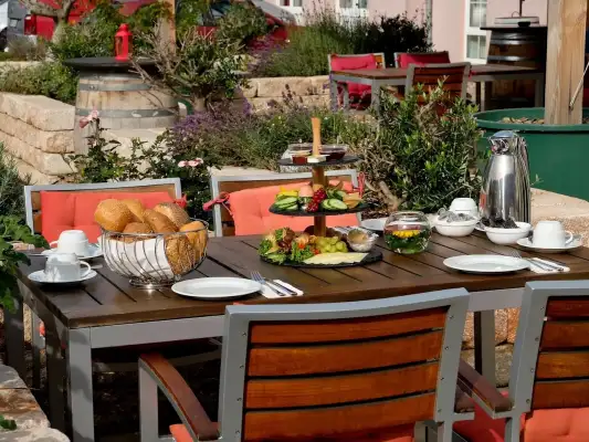 Heerlijk ontbijten op het terras