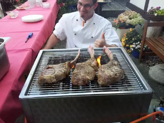 Heerlijk wat eten na een dag motorrijden bij Gasthaus Johanning Heerlijk wat eten na een dag motorrijden bij Gasthaus Johanning