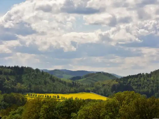 De prachtige omgeving van het Sauerland in Duitsland De prachtige omgeving van het Sauerland in Duitsland