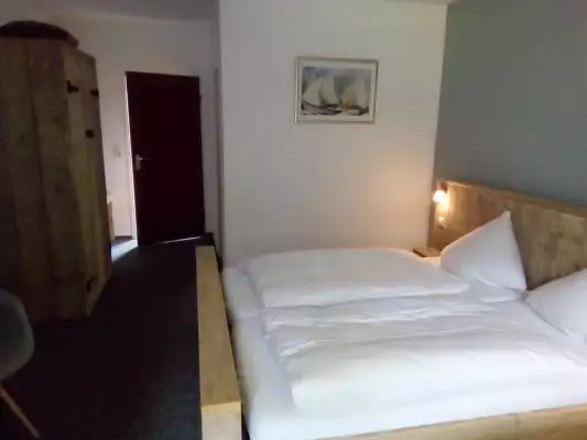 Een comfortabele kamer bij Pension Orketal