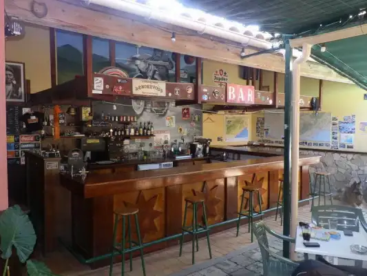 De bar bij Camping Rendezvous Moto