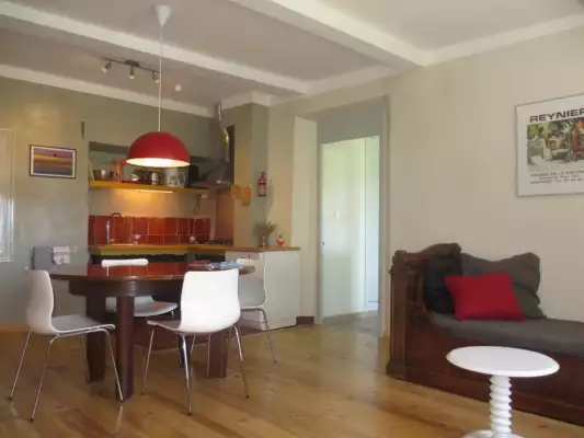 De zitkamer van de Gite bij Les Glycines De zitkamer van de Gite bij Les Glycines