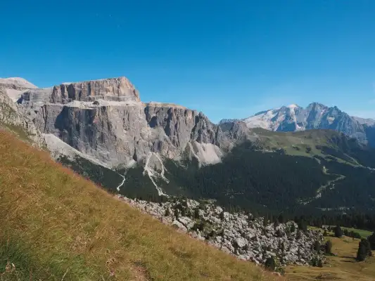 De Pordoi pass in de Dolomieten in Italië