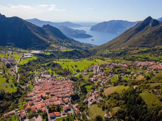 Het Iseomeer is dicht bij Hotel Conca Verde Het Iseomeer is dicht bij Hotel Conca Verde