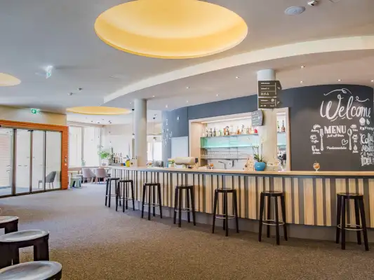 De bar van JUFA Hotel Malbun***s