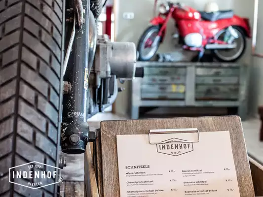 De menukaart van In den Hof
